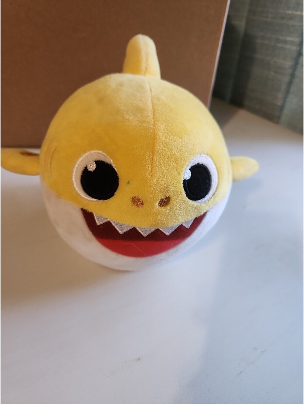 Baby Shark Pinkfong Self Propelled Singing Plush WowWee Nickelodeon  Read